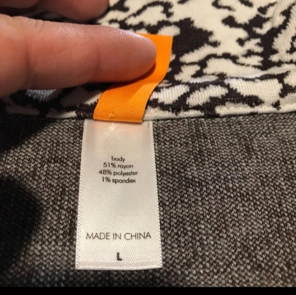 Lucy Animal print half zip jacket 💙 - Picture 4 of 7